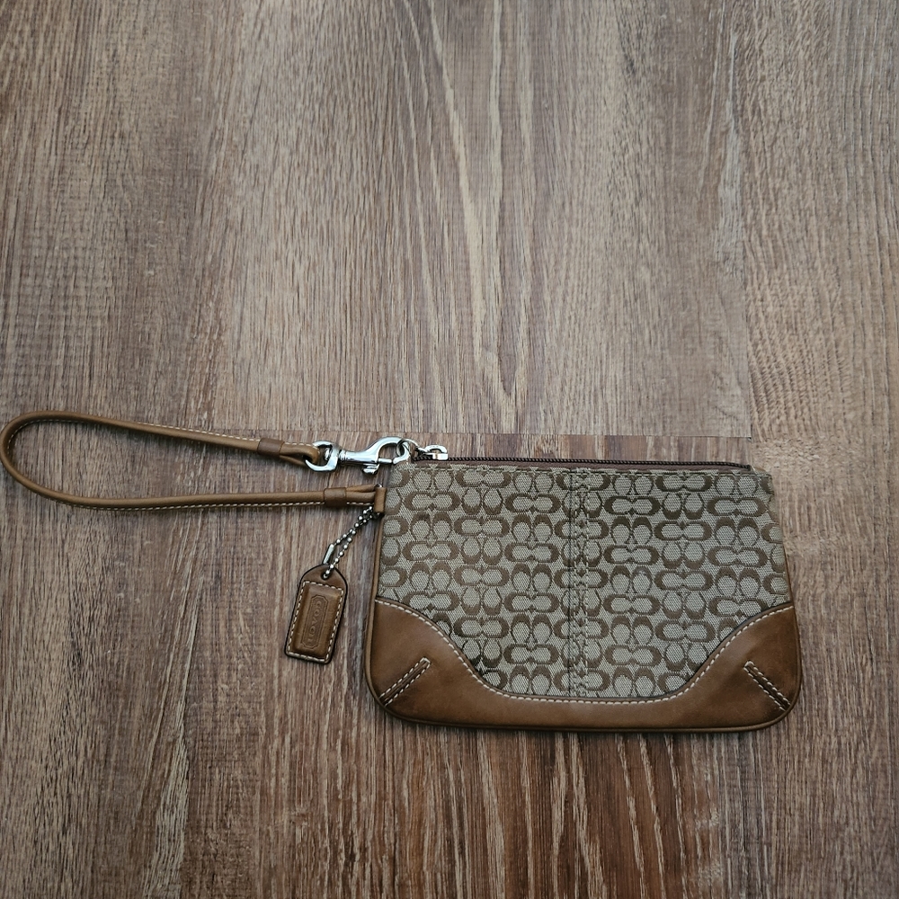 Coach Writlet. Excellent Condition